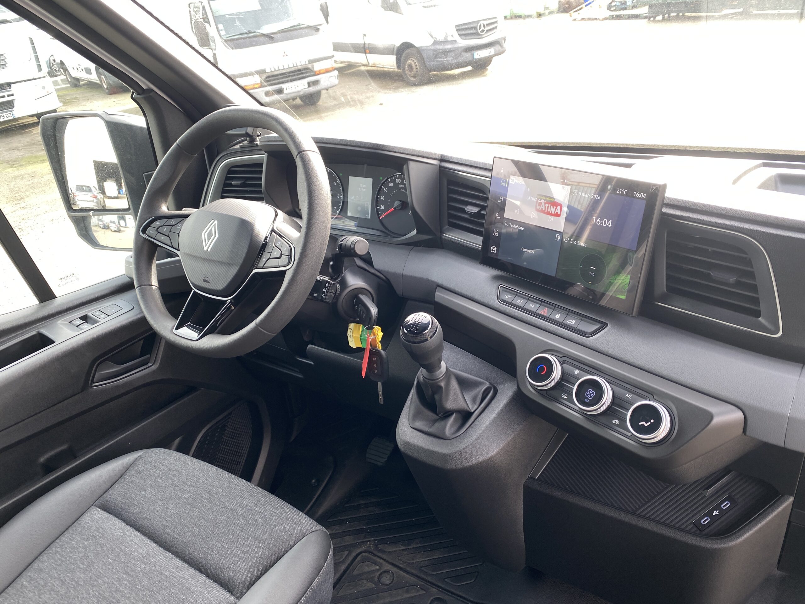 Renault Master 4 fourgon L2H2 frigorifique – Image 12