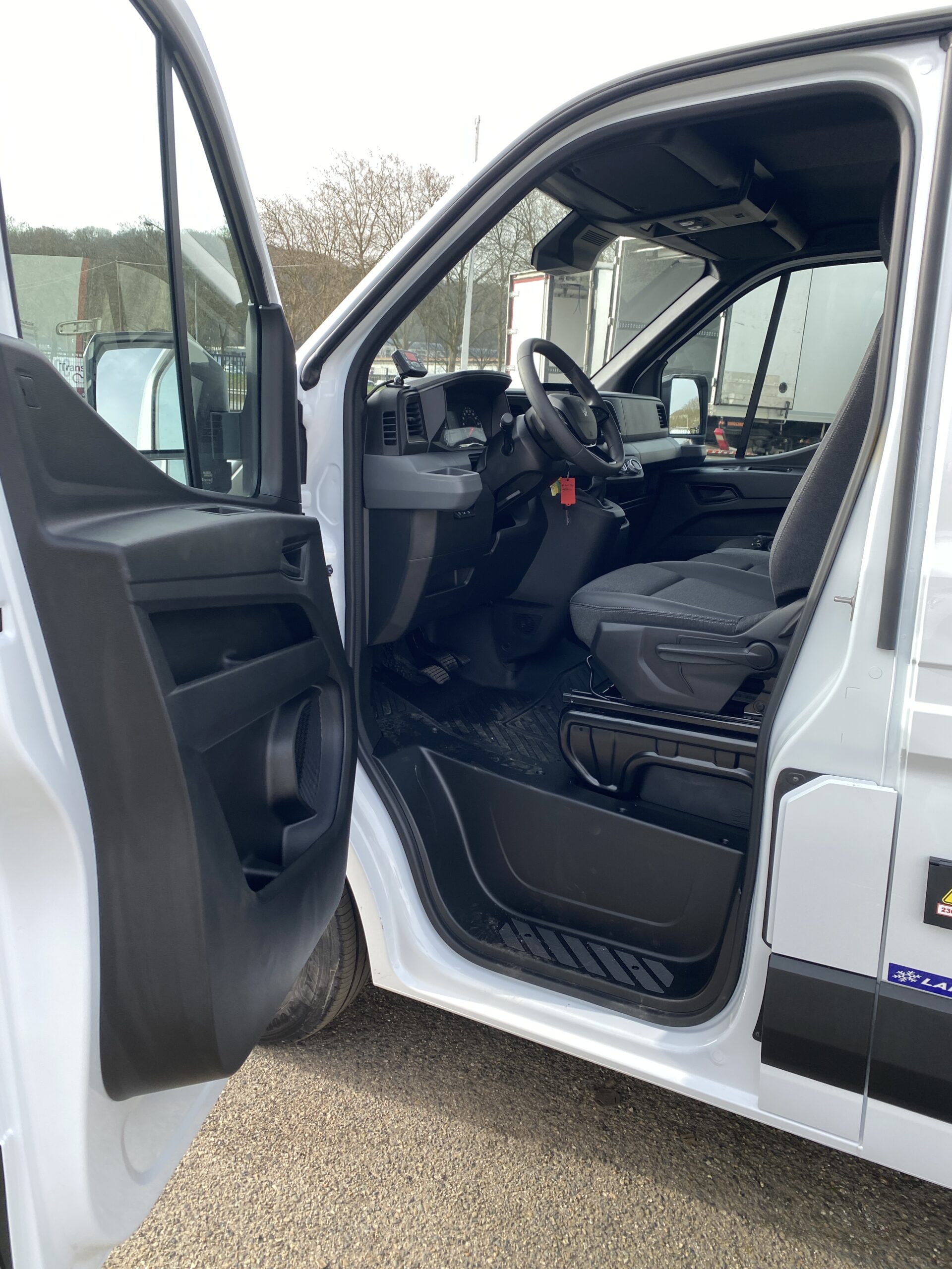 Renault Master 4 fourgon L2H2 frigorifique – Image 14